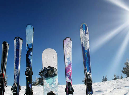 Reserva tus forfaits y alquila equipo de ski